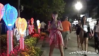 오랫동안 기다려온 도착과 친구와의 폭풍우 치는 휴가