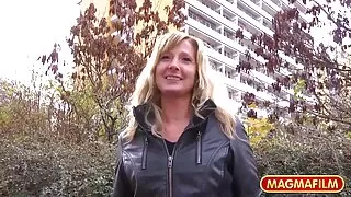 에 마사지 벽난로에서 섹스