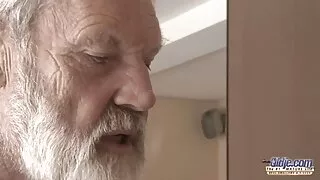 크로와상은 진짜 수탉의 달콤한 치아를 대체하지 않을 것입니다