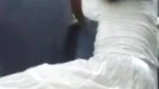 사람 제공 소녀 에 오르가슴 에 침대