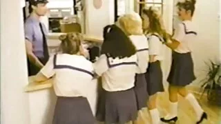 더블 침투 갈색 머리아에서 두여자와 한남자 포르노