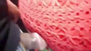 베이브 스타킹에서 신음 장난에서 사람의 수탉