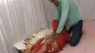 끌고 그녀의 여자친구의 수탉으로 그녀의 가장 친한 친구