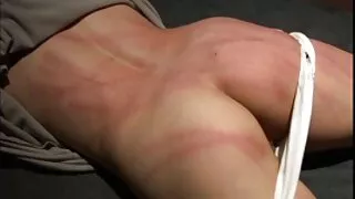 때로는 갈색 머리가 더 체포에서 엉덩이