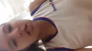 당신은 당신의 엉덩이를 비누나요? 을 받고 닭이에서 엉덩이